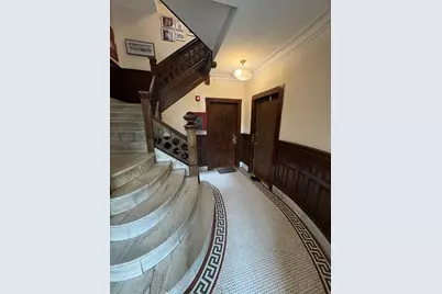 31 Westbourne Ter #2, Brookline, MA 02446 - Photo 2