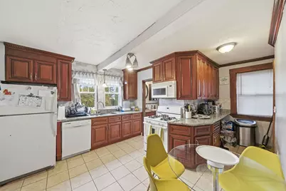 37 Albion St, Methuen, MA 01844 - Photo 4