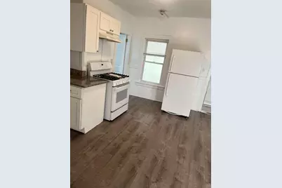 1709 Pleasant Street #2W, Fall River, MA 02723 - Photo 2