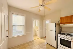 35 Kingston St, Somerville, MA 02144 - Photo 4