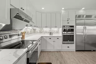 132 Thatcher St, Westwood, MA 02090 - Photo 2