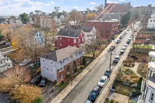 10 Everett Ave, Boston, MA 02125 - Photo 32