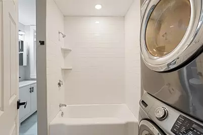 381 Adams St #3, Boston, MA 02122 - Photo 8