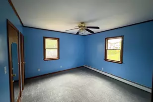 951 Dickinson St, Fall River, MA 02721 - Photo 16