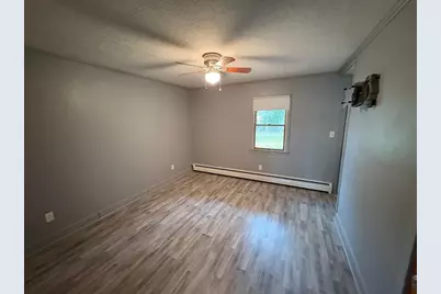 951 Dickinson St, Fall River, MA 02721 - Photo 14