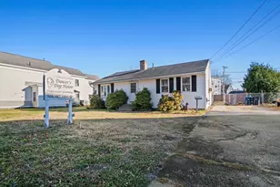 9 Charlton St, Oxford, MA 01540 - Photo 2