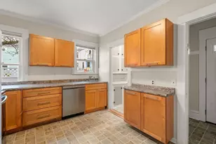 29 Packard Ave, Somerville, MA 02144 - Photo 4