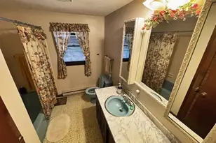 36 Line St, Southampton, MA 01073 - Photo 10