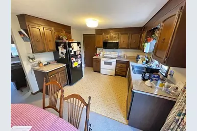 36 Line Street, Southampton, MA 01073 - Photo 4