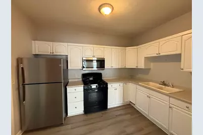 61 Shurtleff St #4, Chelsea, MA 02150 - Photo 2