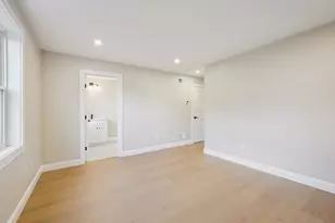 110 Stowe St, Fall River, MA 02720 - Photo 8