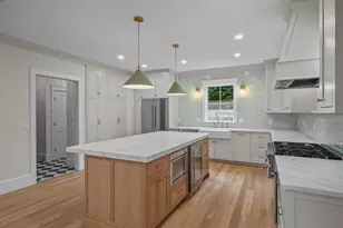 14 Dexter Ln, Newburyport, MA 01950 - Photo 1