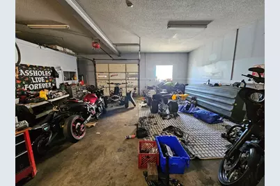 161 Earle St, New Bedford, MA 02746 - Photo 22