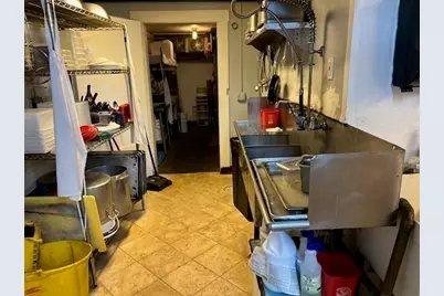 717 Fall River Ave, Seekonk, MA 02771 - Photo 10