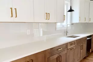 580 Broad St, Bridgewater, MA 02324 - Photo 6