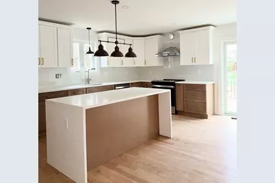 580 Broad St #2, Bridgewater, MA 02324 - Photo 4