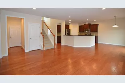 8 Spicebush Court, Hopkinton, MA 01748 - Photo 4