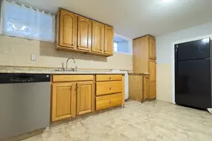 150 Pleasant St, Lowell, MA 01852 - Photo 14