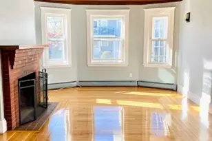 117 Beach St, Quincy, MA 02170 - Photo 2