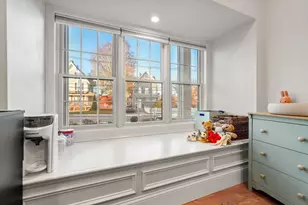 142 Pleasant St, Winthrop, MA 02152 - Photo 12