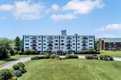 135 Scranton Ave #406, Falmouth, MA 02536 - Photo 2