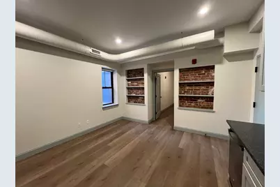 160 Seabury St #6, Fall River, MA 02720 - Photo 2