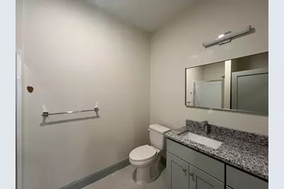 160 Seabury St #7, Fall River, MA 02720 - Photo 4