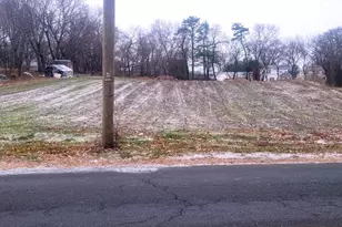 94 Hampson St, Dracut, MA 01826 - Photo 2