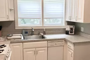 138 R Weston Rd, Wellesley, MA 02482 - Photo 6