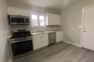 2 Swetts Ct, Watertown, MA 02472 - Photo 2