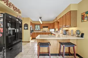 551 Tamarack Rd, Pittsfield, MA 01201 - Photo 14