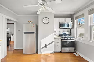 95 S Highland St, Lowell, MA 01852 - Photo 10