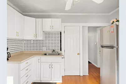 95 S Highland St, Lowell, MA 01852 - Photo 10