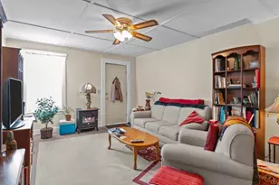 5 B St, Douglas, MA 01516 - Photo 10