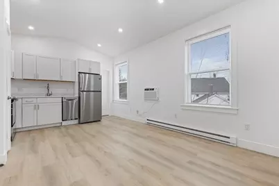 27 Salem St #1C, Woburn, MA 01801 - Photo 2