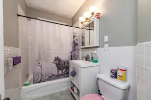 18 Santuit St, Boston, MA 02124 - Photo 10