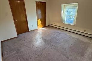 28 Clark St, Danvers, MA 01923 - Photo 4