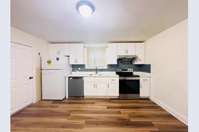 15 Pennsylvania Ave #1, Newton, MA 02464 - Photo 2