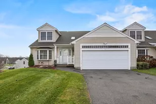 71 Hillside Village Dr, West Boylston, MA 01583 - Photo 2