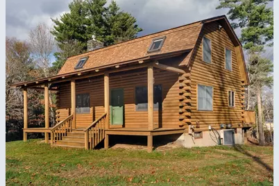 134 Crescent St, Hanson, MA 02341 - Photo 4