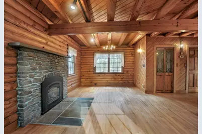 134 Crescent St, Hanson, MA 02341 - Photo 18