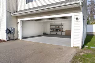 1 Thomas Cir, West Bridgewater, MA 02379 - Photo 18