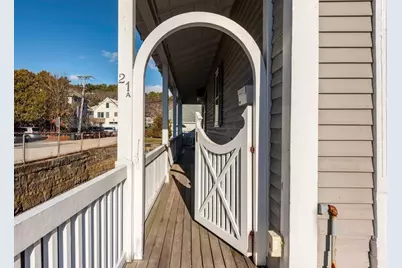 21 Central #1, Manchester by the Sea, MA 01944 - Photo 4