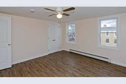 19 Quincy St, Springfield, MA 01109 - Photo 26