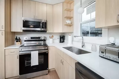 29 Dunford St, Providence, RI 02909 - Photo 6