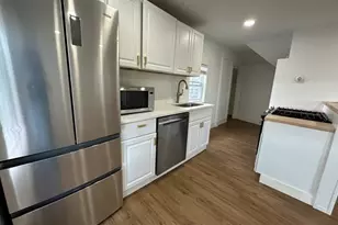 134 Vine St, Everett, MA 02149 - Photo 2