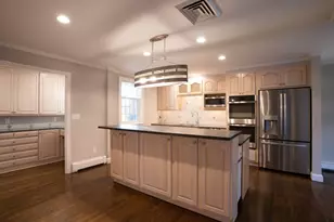 40 Puddingstone Ln, Newton, MA 02459 - Photo 4