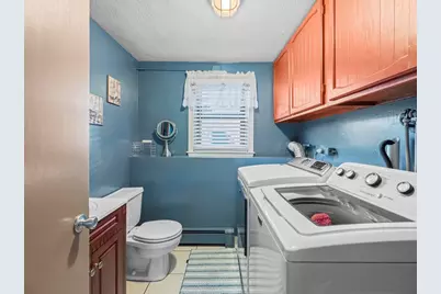 1 Mansfield Dr, Wakefield, MA 01880 - Photo 24