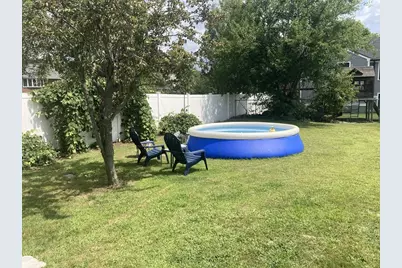 1 Mansfield Dr, Wakefield, MA 01880 - Photo 30