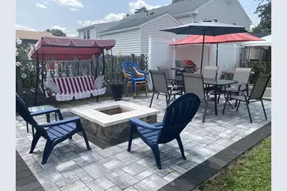1 Mansfield Dr, Wakefield, MA 01880 - Photo 34